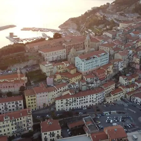 Casa D'arte דירה *